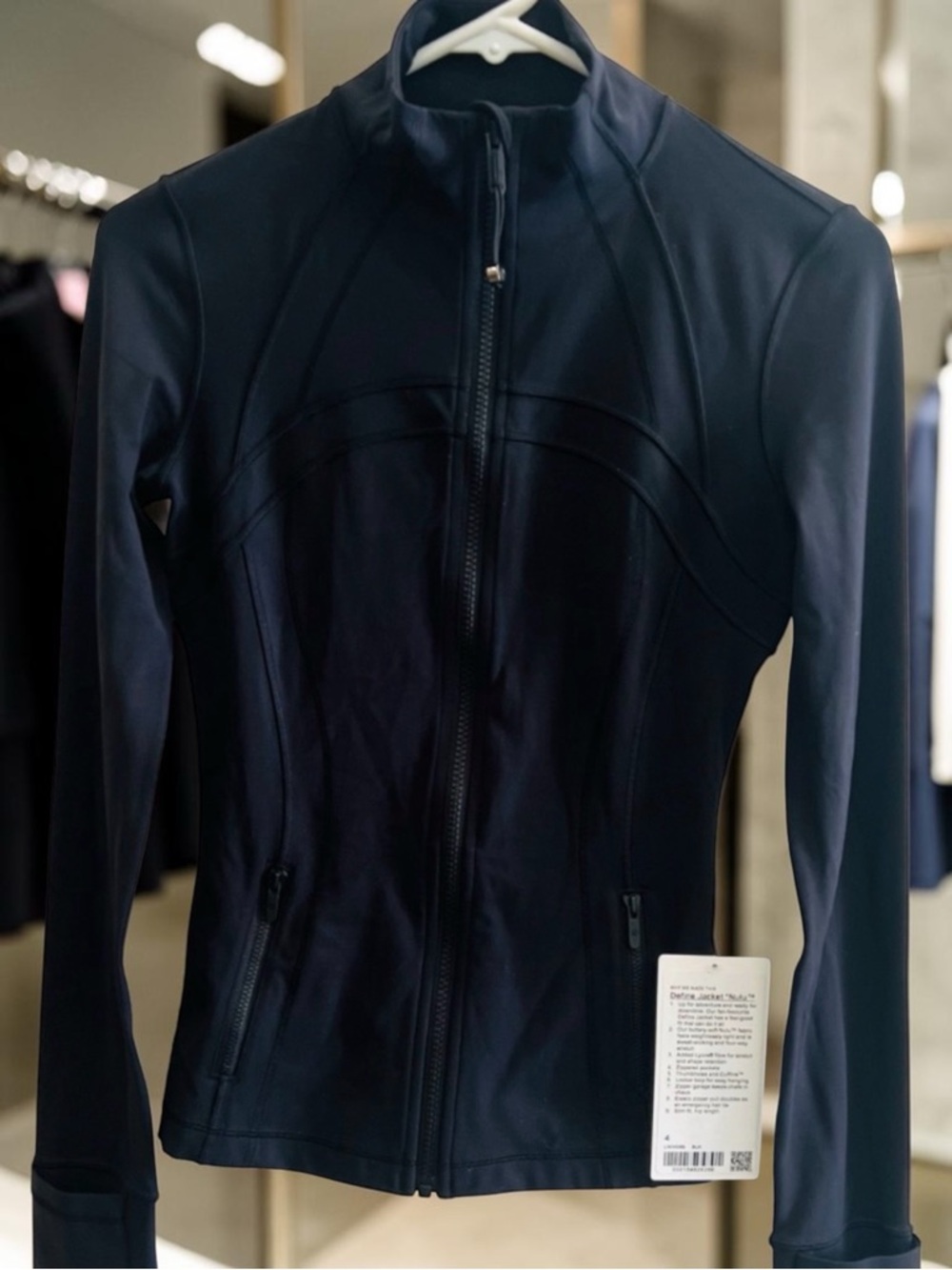 Lululemon Define jacket Nulu NEW WITH TAGS SIZE 4- Women's Black Zip-Up Jacket